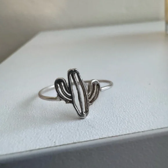 925 Sterling Silver Cactus Ring - Picture 5 of 5